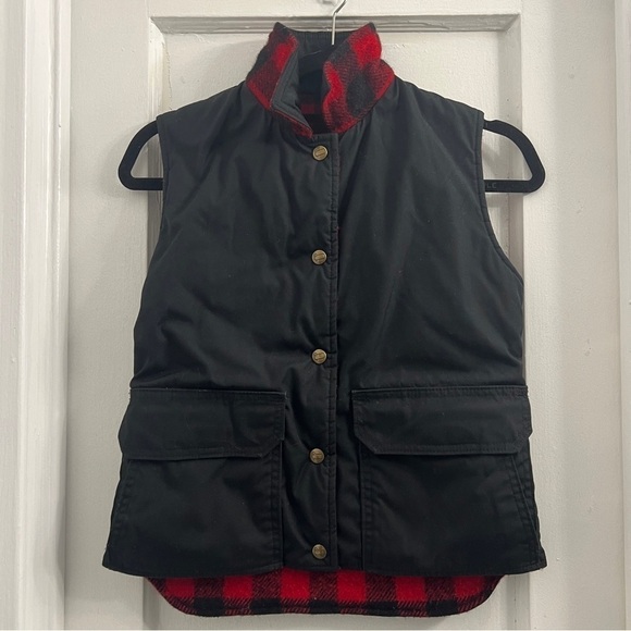 Woolrich Reversible Buffalo Check Wool Vest, Black and Red size Small - Vintage - Picture 1 of 6
